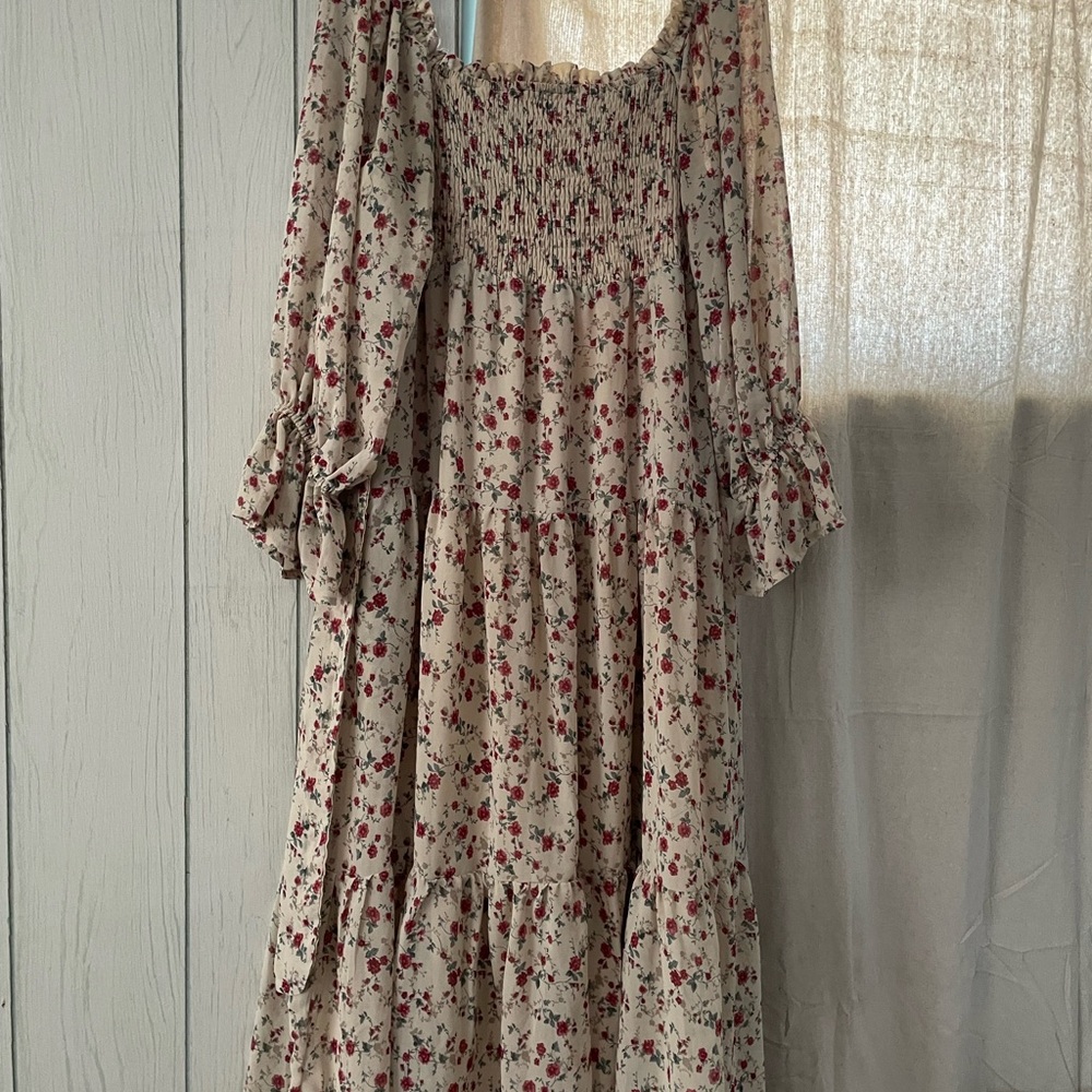 Elegant Floral Long Sleeve Dress